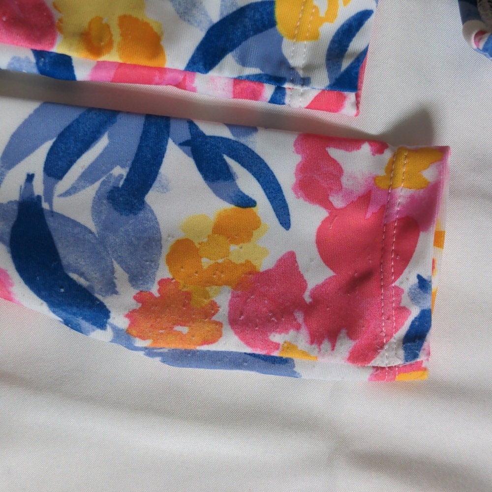 Toddler girls 2 pc. long sleeve floral swim suit - Picture 2 of 4